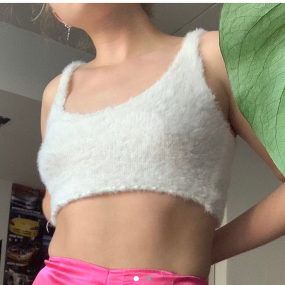 White fuzzy cropped tank top! So soft n cute